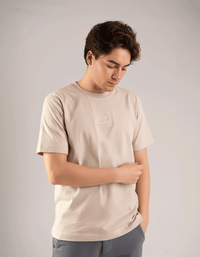 MEN'S COURT CLASSICS OG TEE - SAND