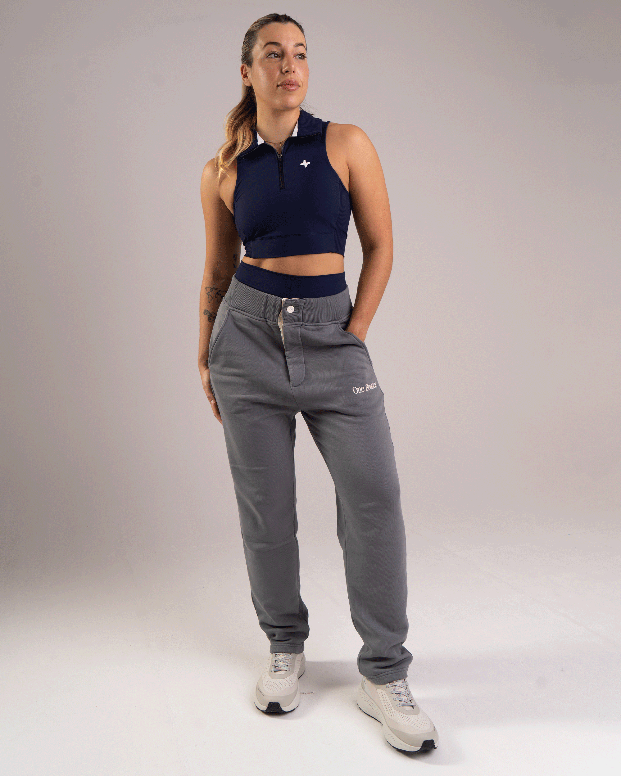 WOMEN'S COURT CLASSICS OG JOGGERS