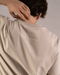 MEN'S COURT CLASSICS OG TEE - SAND