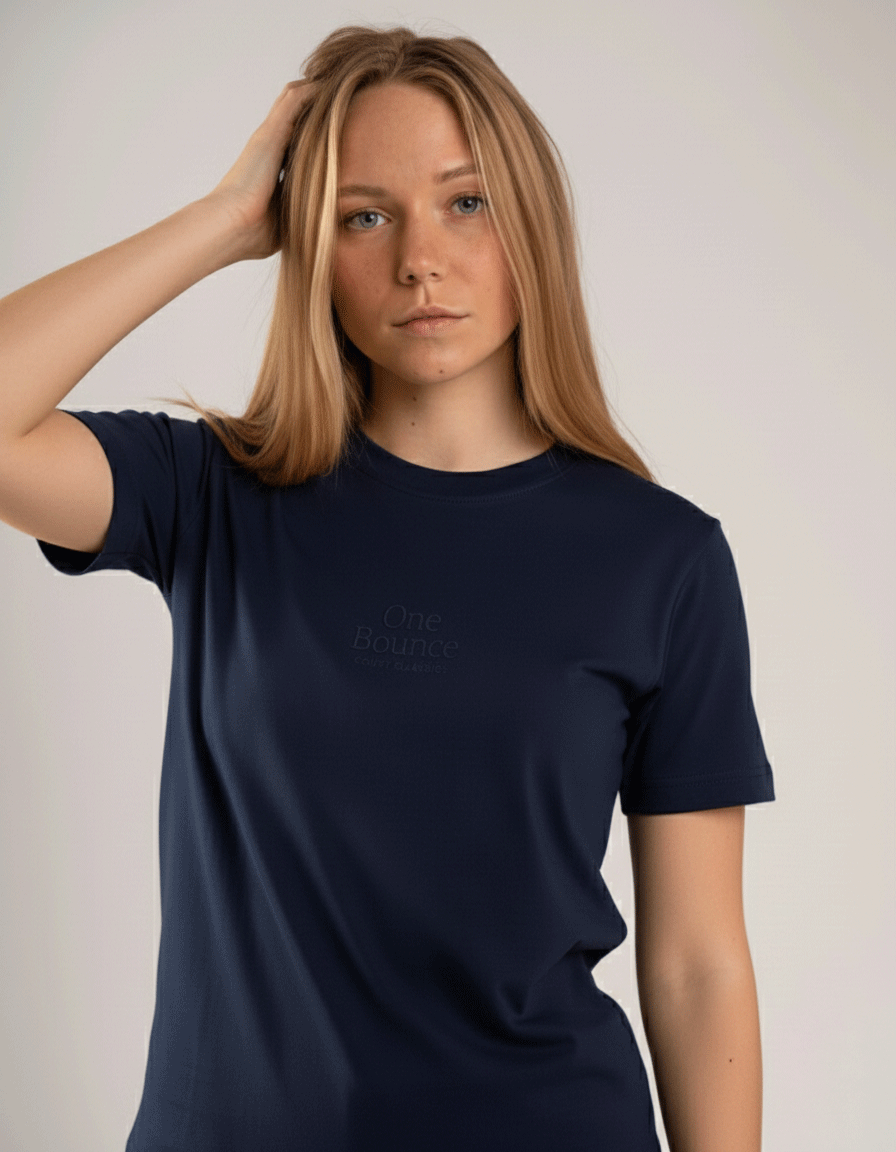 WOMEN'S COURT CLASSICS OG TEE - NAVY
